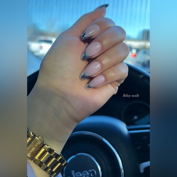 Meet your Posher, Chey - Picture 4 of 4